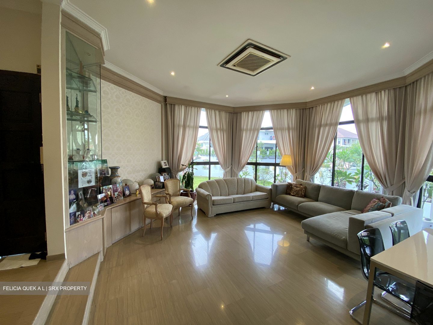Poole Road (D15), Detached #456075731